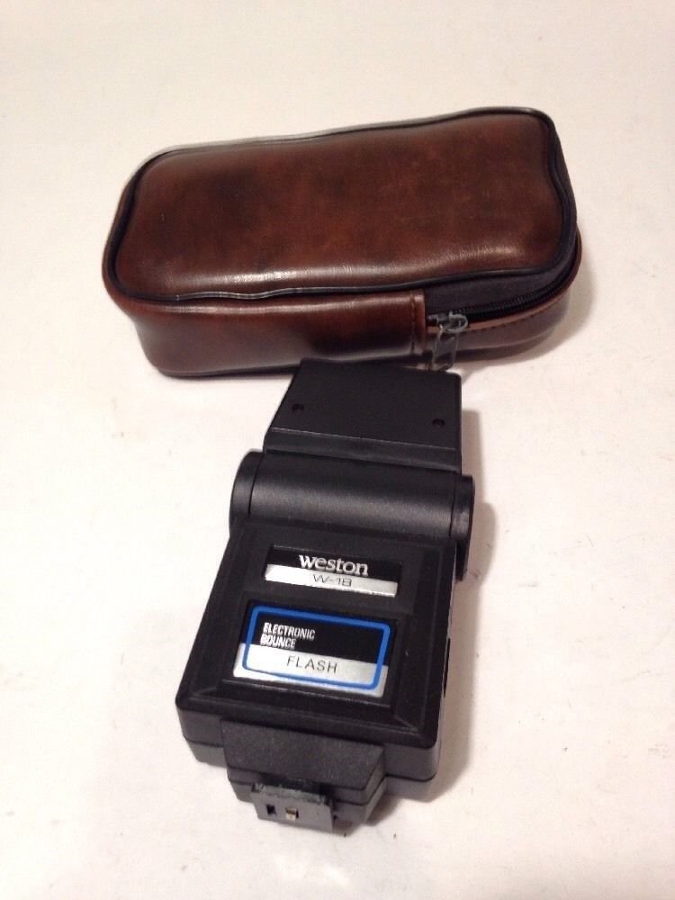 Weston W18 Electronic Bounce Flash for 35mm Film Camera w/ case