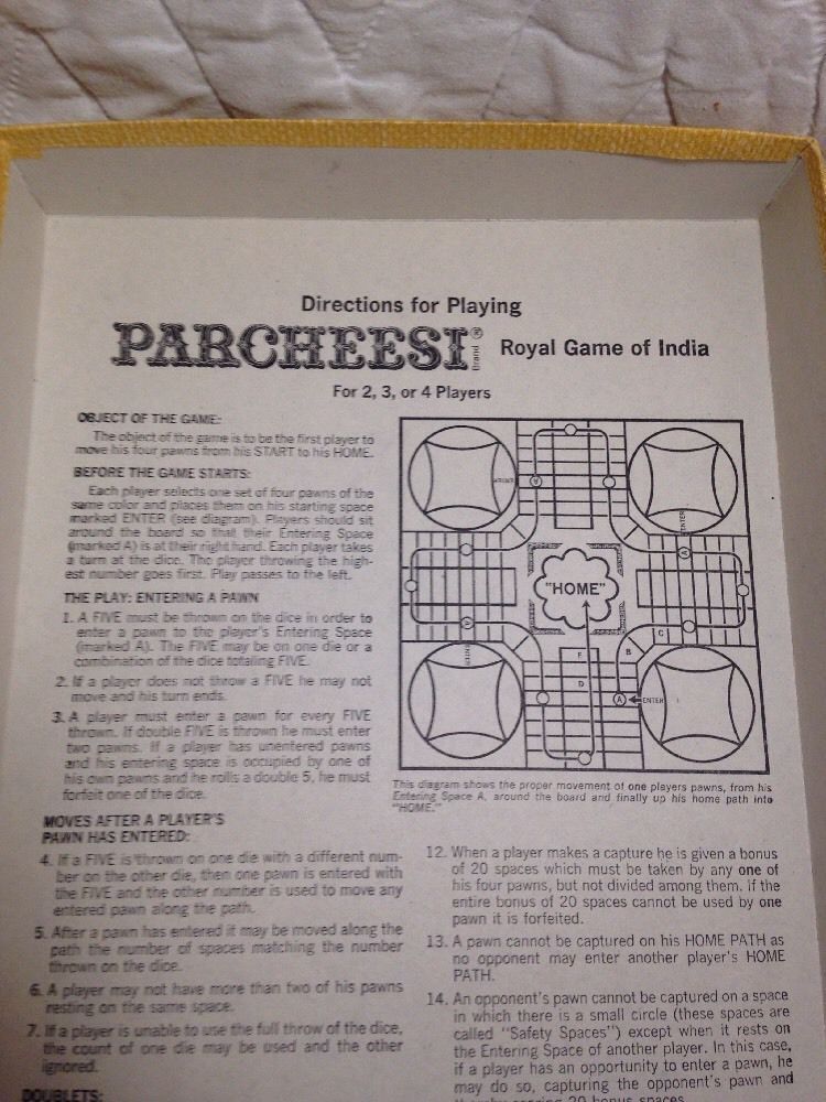 Vintage 1975 PARCHEESI~Royal Game Of India~Board Game