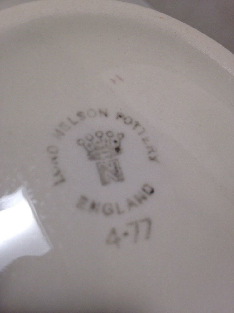 Lord Nelson "Dogwood" Pottery Pitcher & Bowl Set England #4-77 & #10-77
