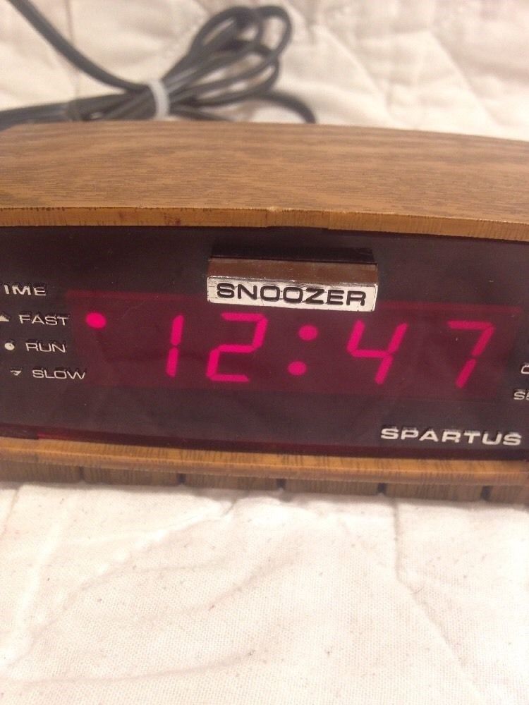 Vintage  1979 Spartus Alarm Clock w/ Faux Wood Grain  21-3011-190
