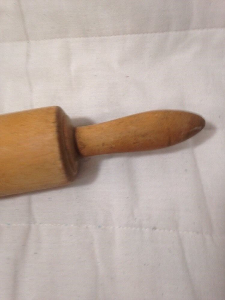Vintage 17 inch Wood Rolling Pin; Maple